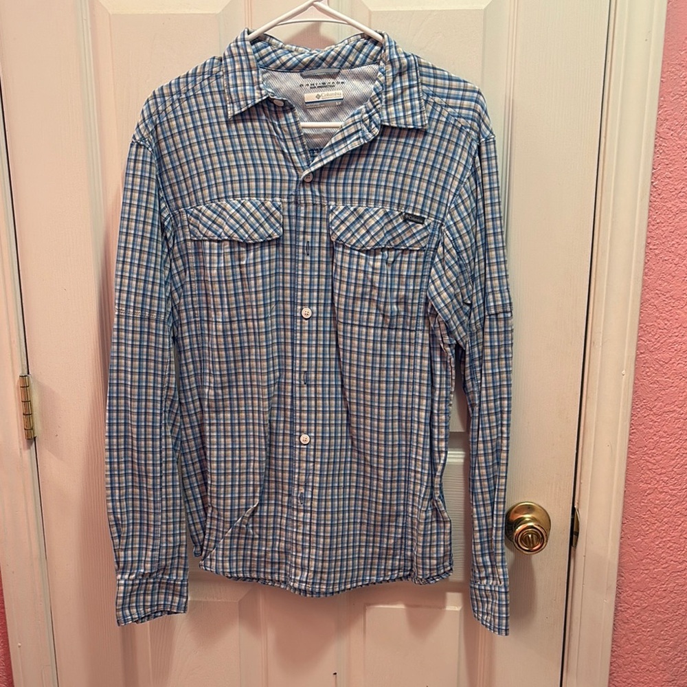 Columbia Blue and White Casual Button Down Shirt